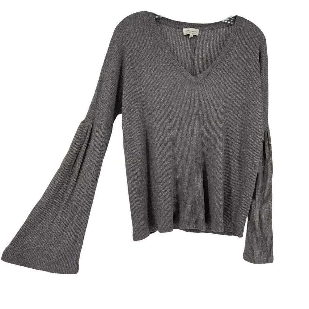 Lucky Brand Ribbed Top Flare Sleeves Gray Scoop V Neck Size XS Casual Boho Shirt